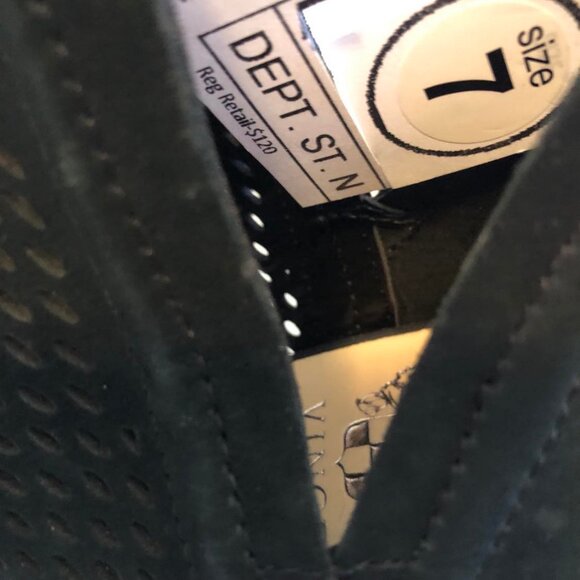 NWT VINCE CAMUTO Katnina Perforated Leather Bootie Peep-toe Black 7.5 MSRP $149 - Picture 9 of 9